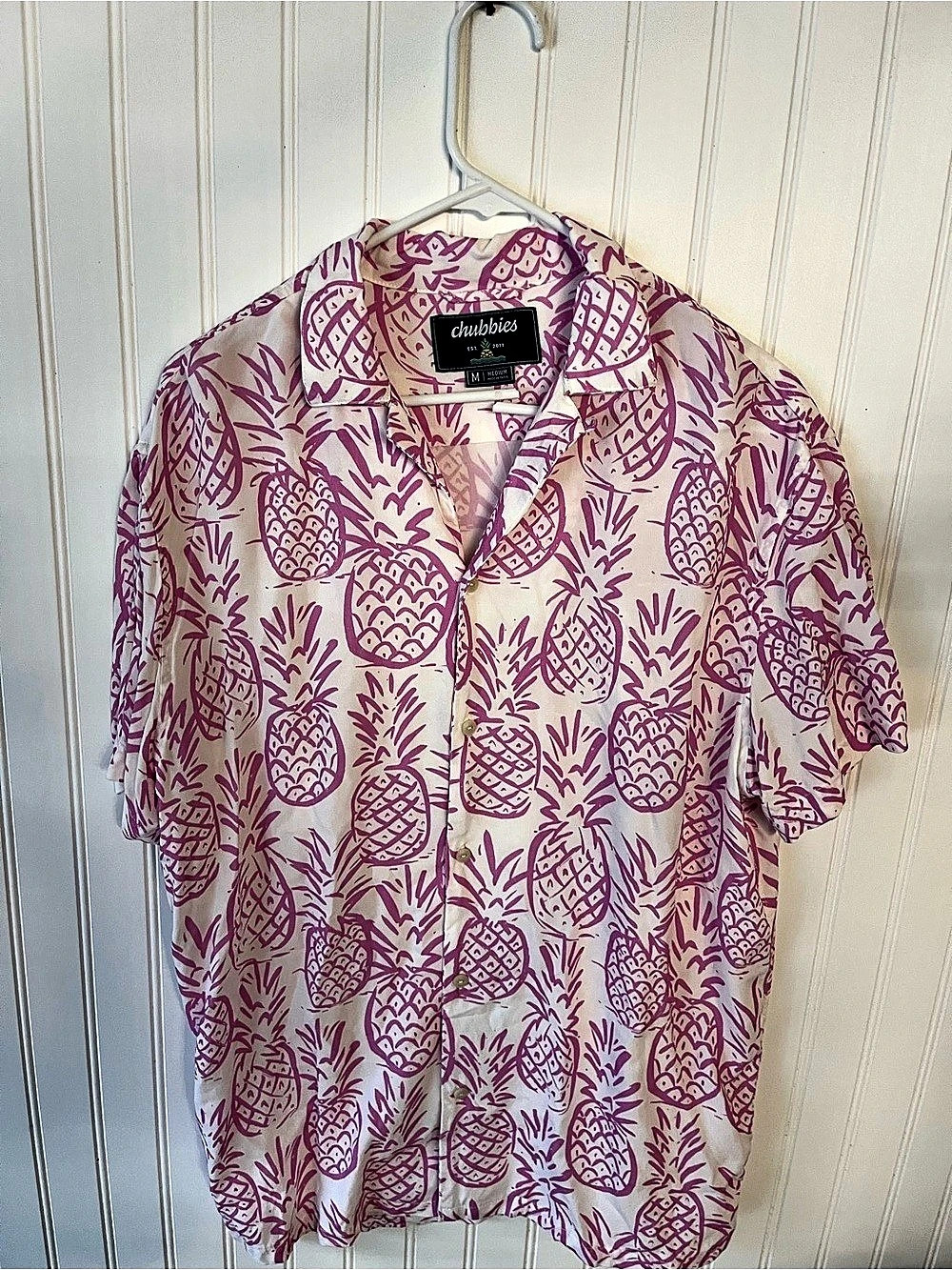 chubbies Pineapple Print Button Down in Pink & White Size Medium